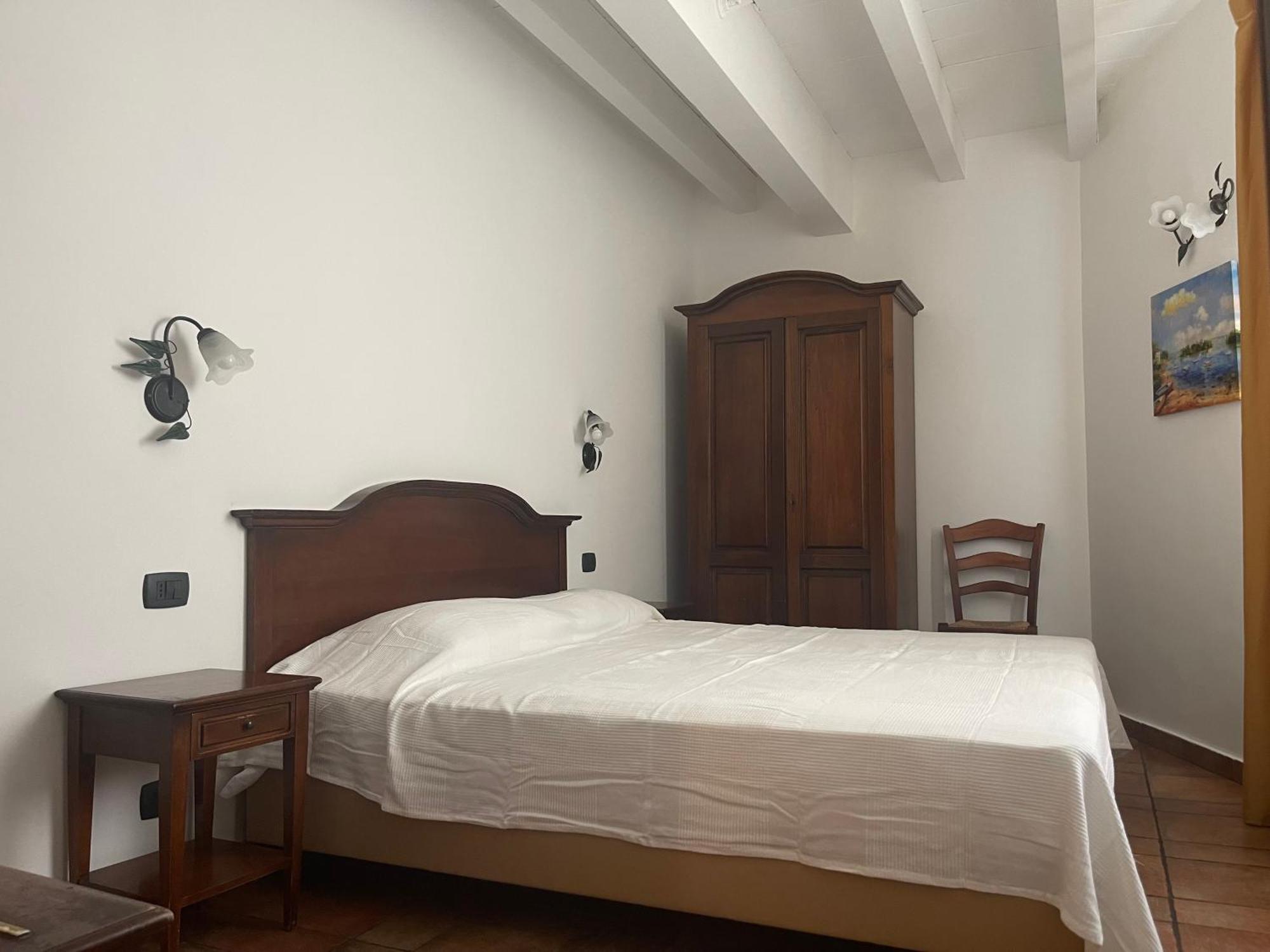 Hotel Capomulini 3 Stelle Acireale Exterior foto